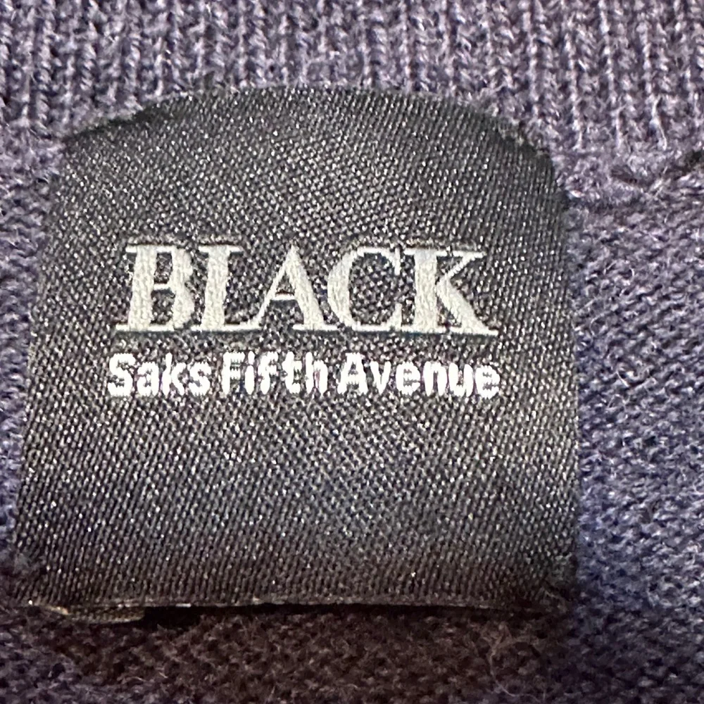 Saks fifth Avenue Black men’s‎ 100% wool sweater sz large navy